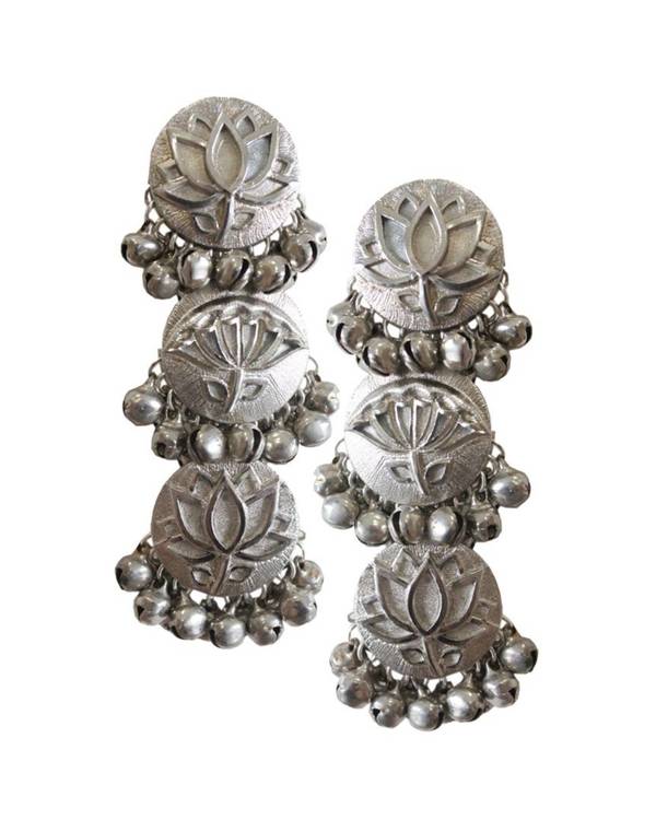 Grey lotus engraved tiered earrings 1