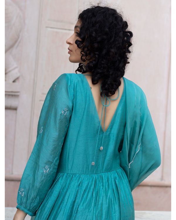 Teal embroidered kurta - set of two 2