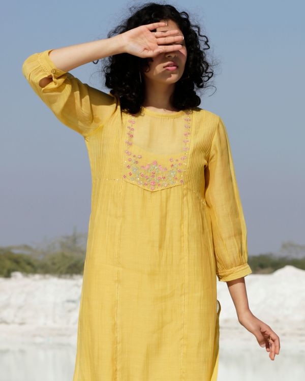 Mustard yellow embroidered sequin kurta set - set of two 1