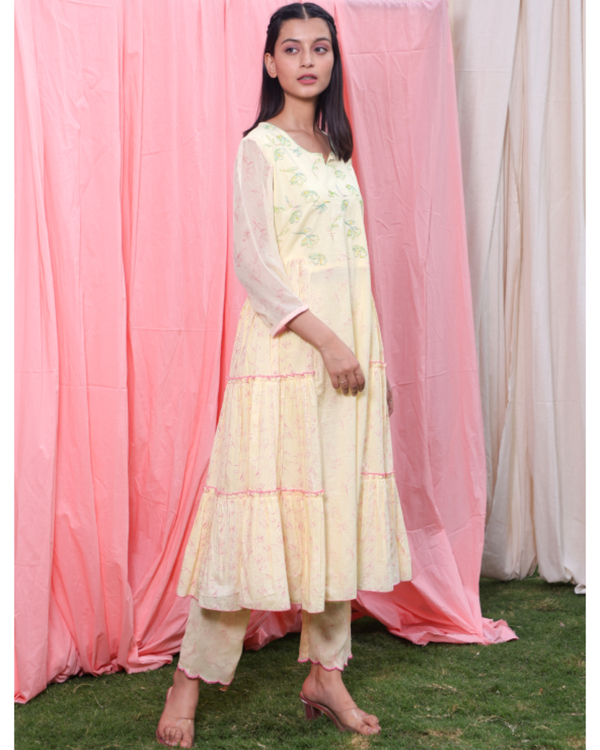 Light yellow long flared kurta set - set of two 2
