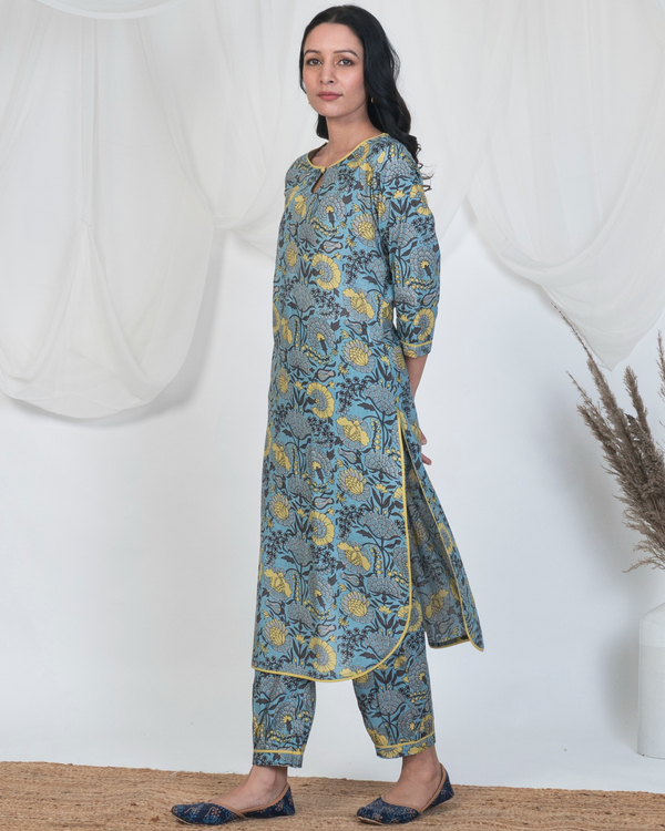 Blue with yellow round hem kurta 2