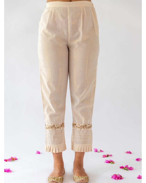 Ivory frilled pants with embroidery 2