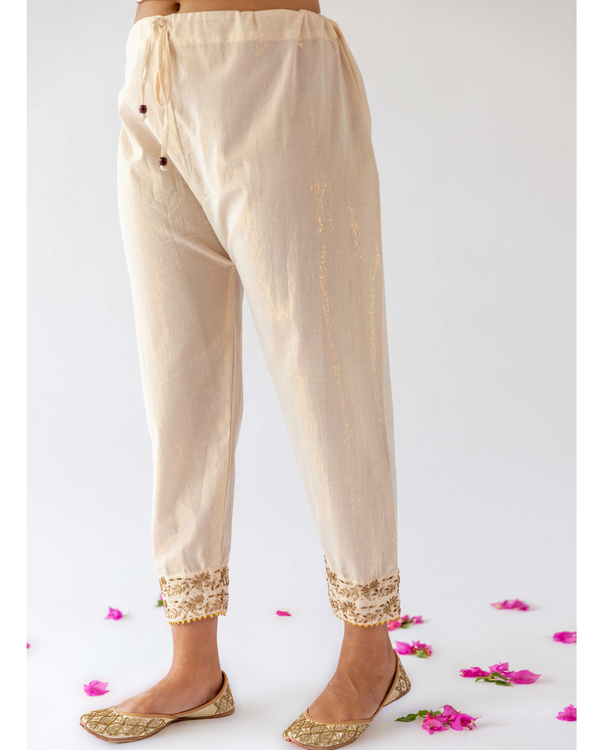 Ivory loose pants with embroidery 4