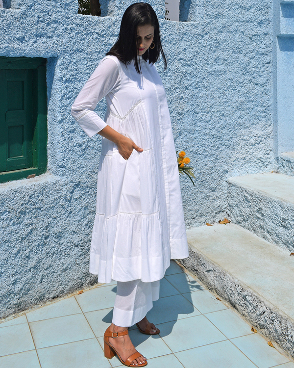 White kurta with side gathers and pants - set of two 3