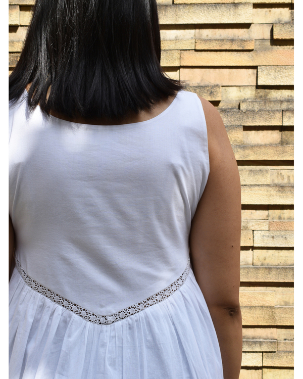White cotton tiered dress with lace detailing 2