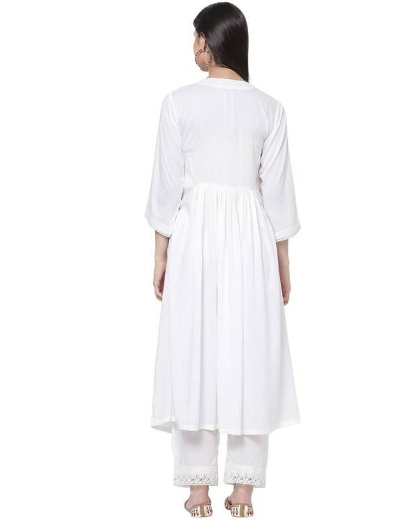 White lace detailed flared kurta 1