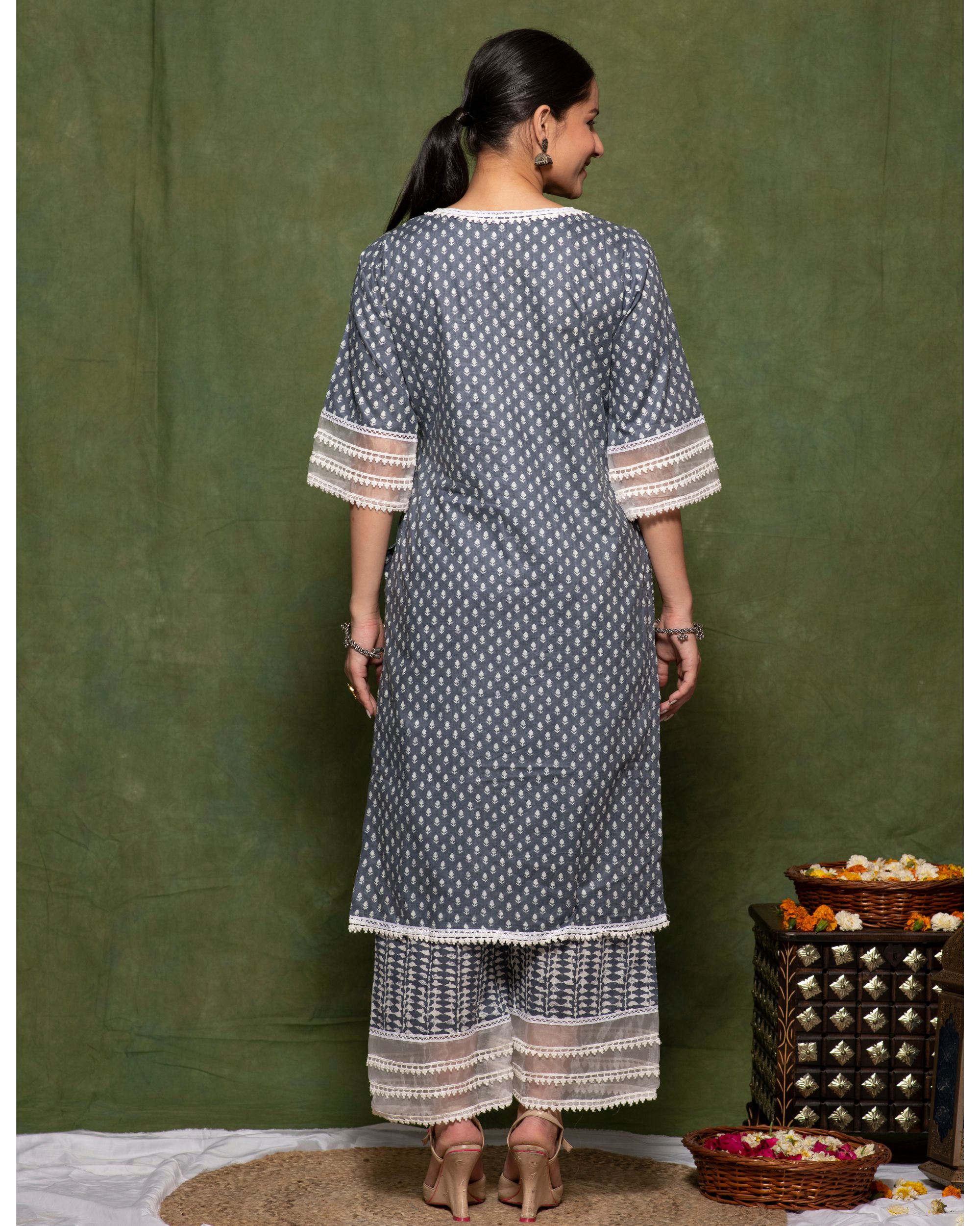 YU by Pantaloons Grey Cotton Woven Pattern Straight Kurta