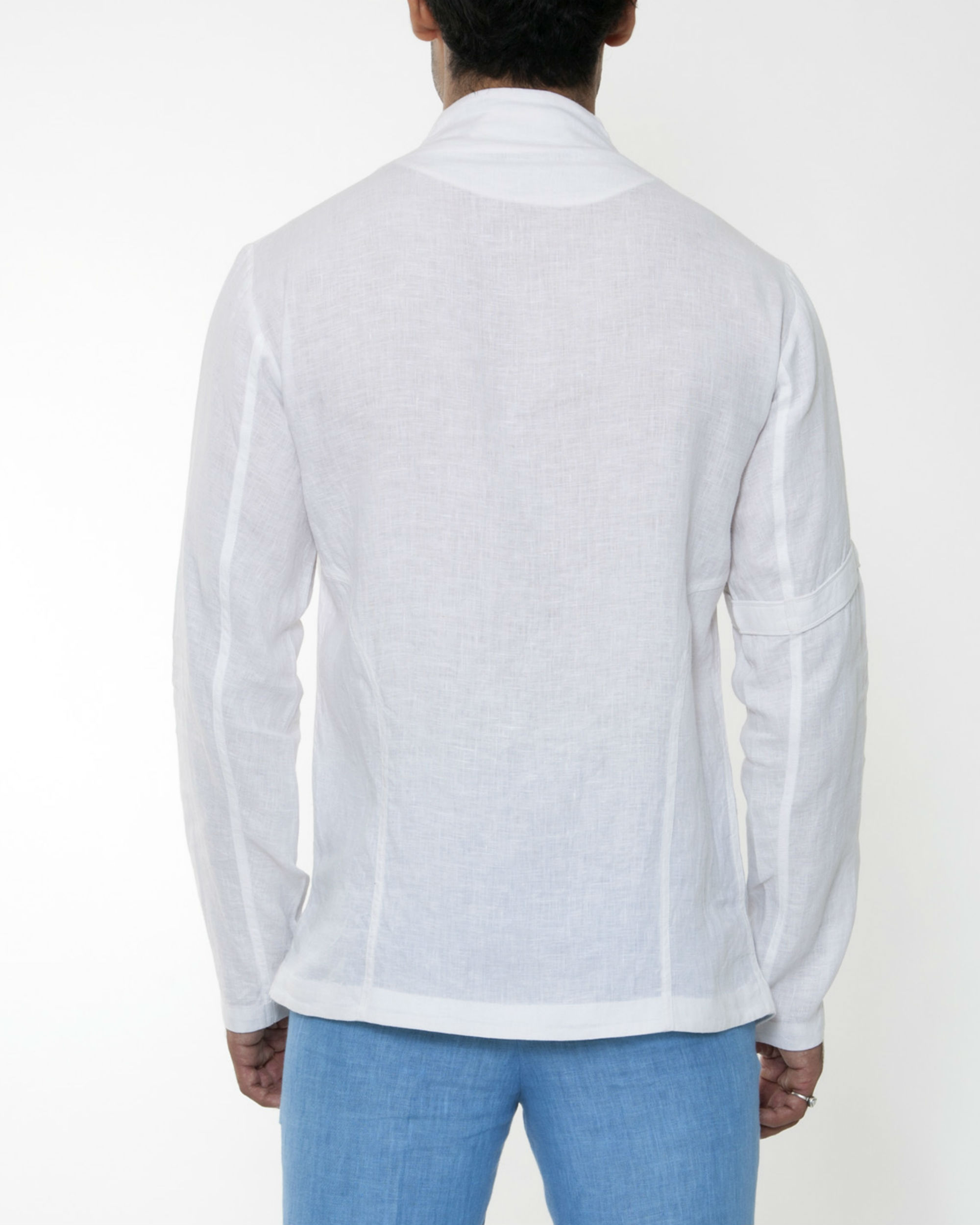 White linen invisible zipper jacket by Vastragatha The Secret Label