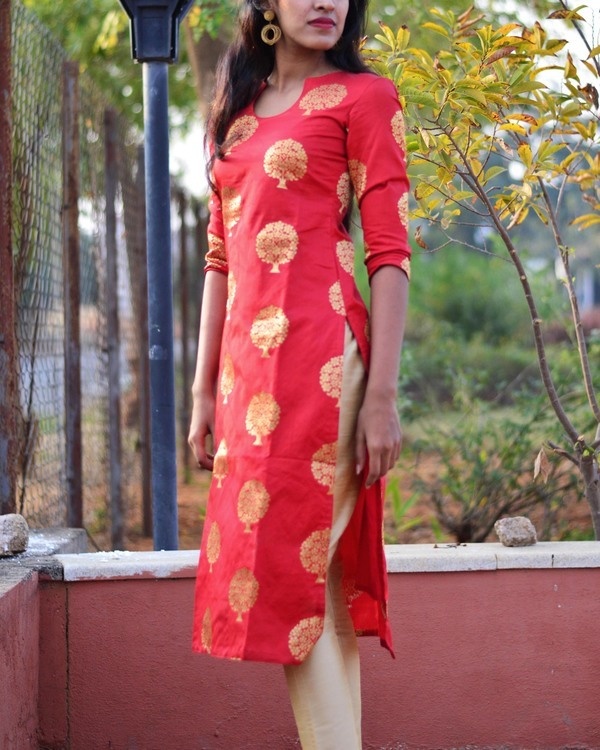 Red brocade kurta set 1