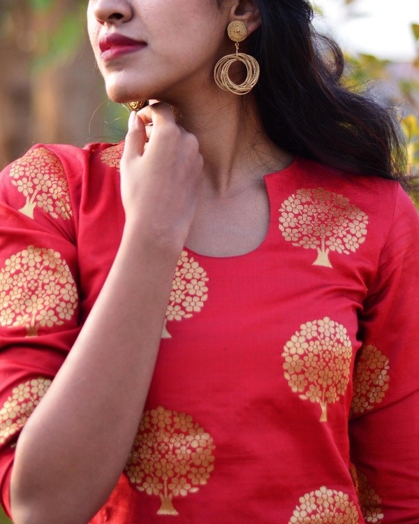 Red brocade kurta set 2