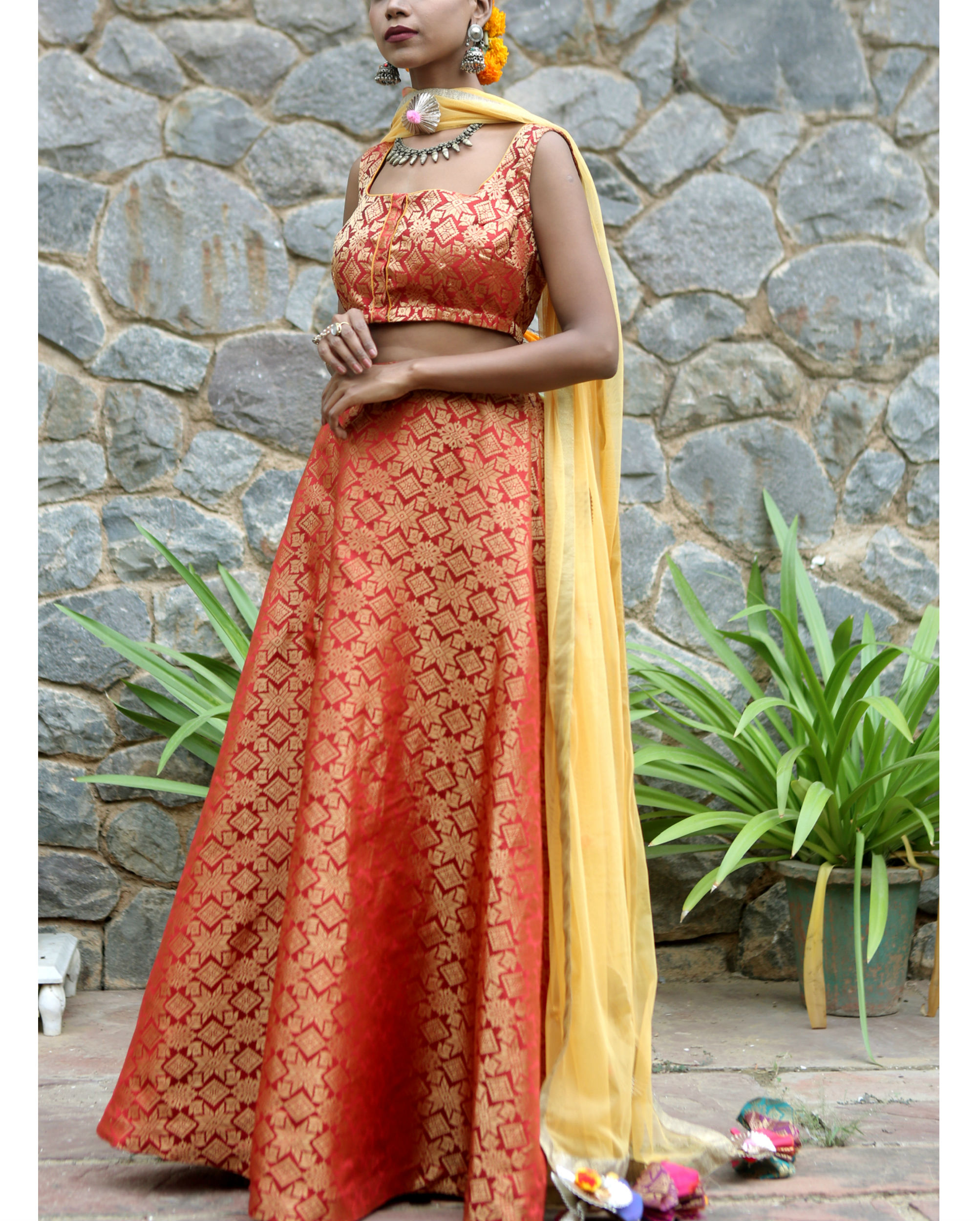 Green Pink Stitched Banarasi Brocade Lehenga at Rs 6600 in Mumbai | ID:  20976698333