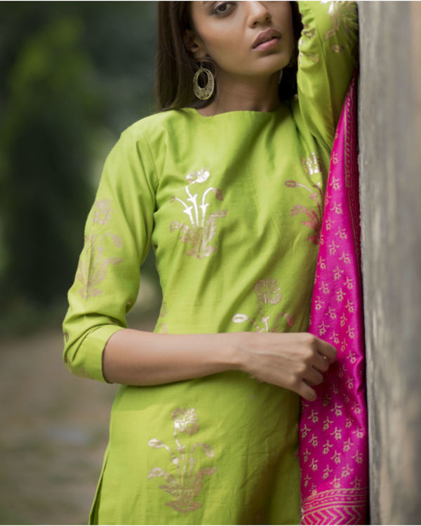 Tota maina kurta set with dupatta by Purple Panchi | The Secret Label