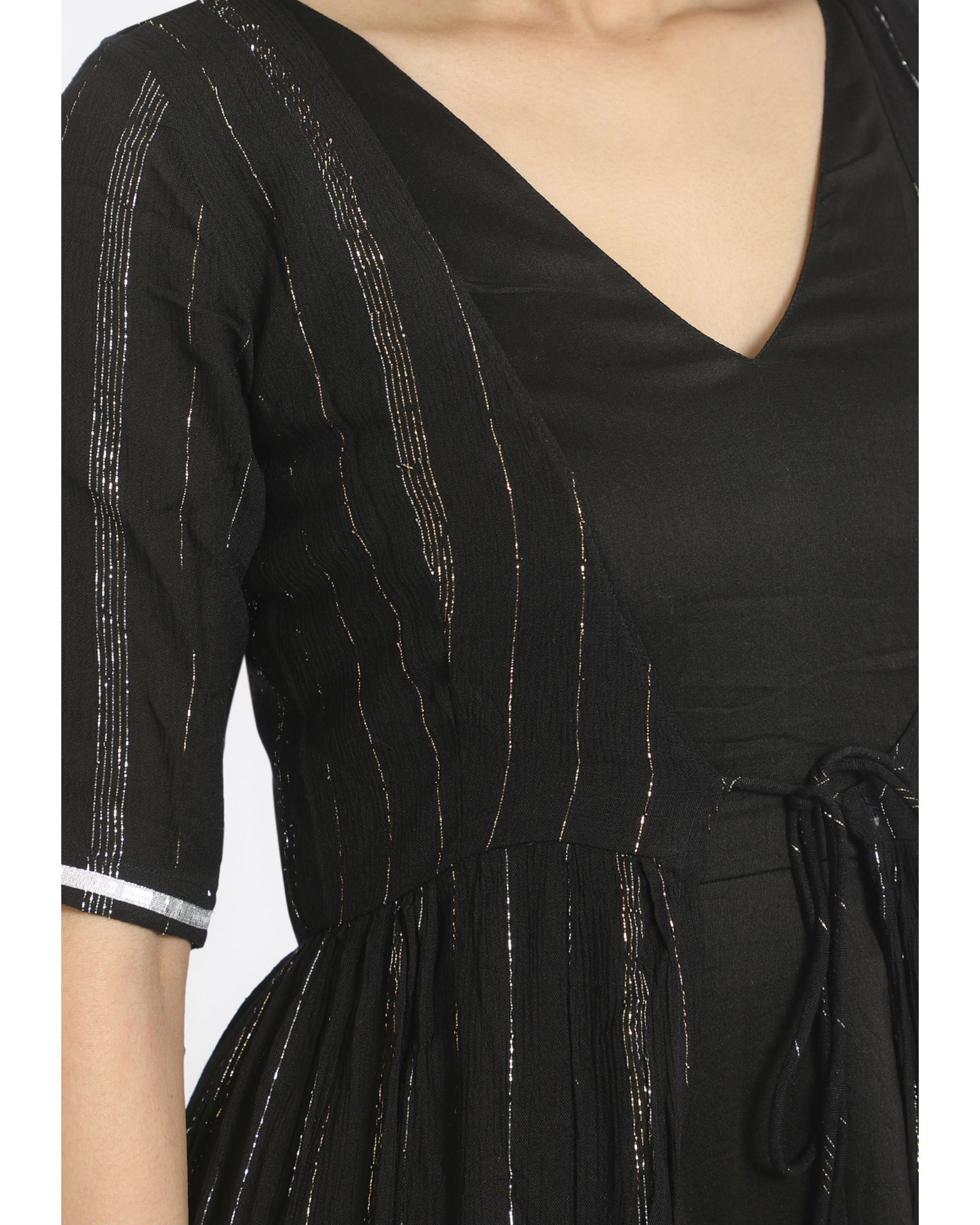 Black crinkled jacket dress set by trueBrowns The Secret Label